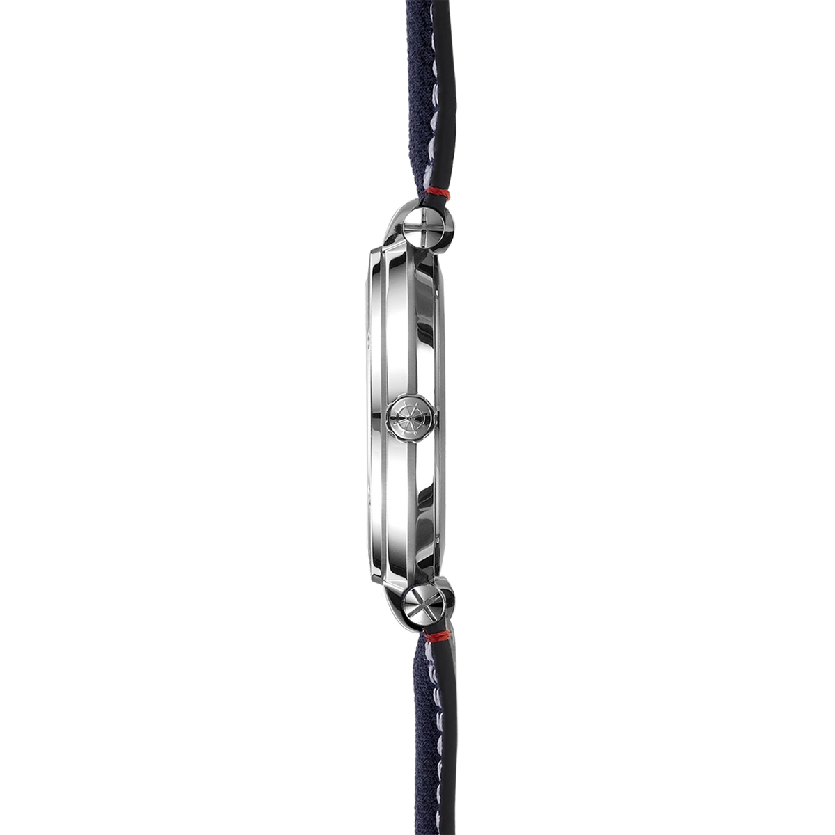 ⁣⁢Vista de perfil, canto de acero, corona y asas del brazalete textil⁤⁣