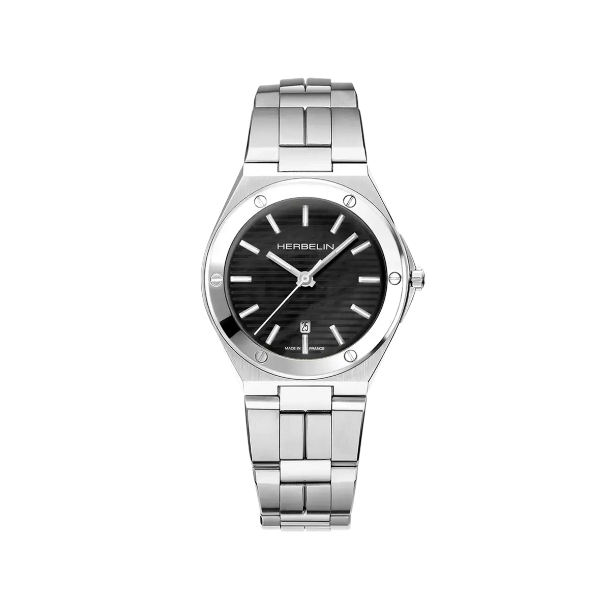 ⁣⁢Cap Camarat, black dial, round steel case, steel bracelet⁤⁣