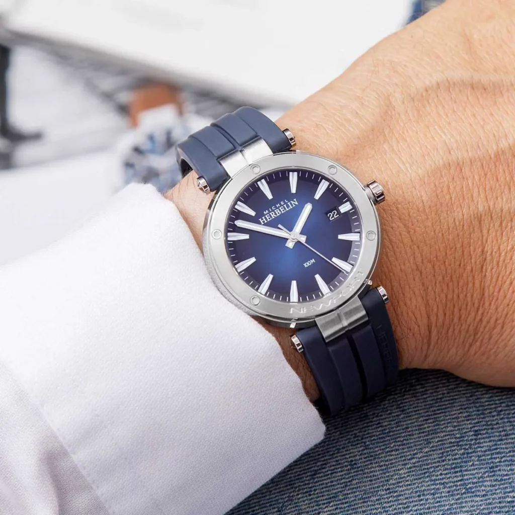 montre herbelin bracelet bleu cadran bleu newport