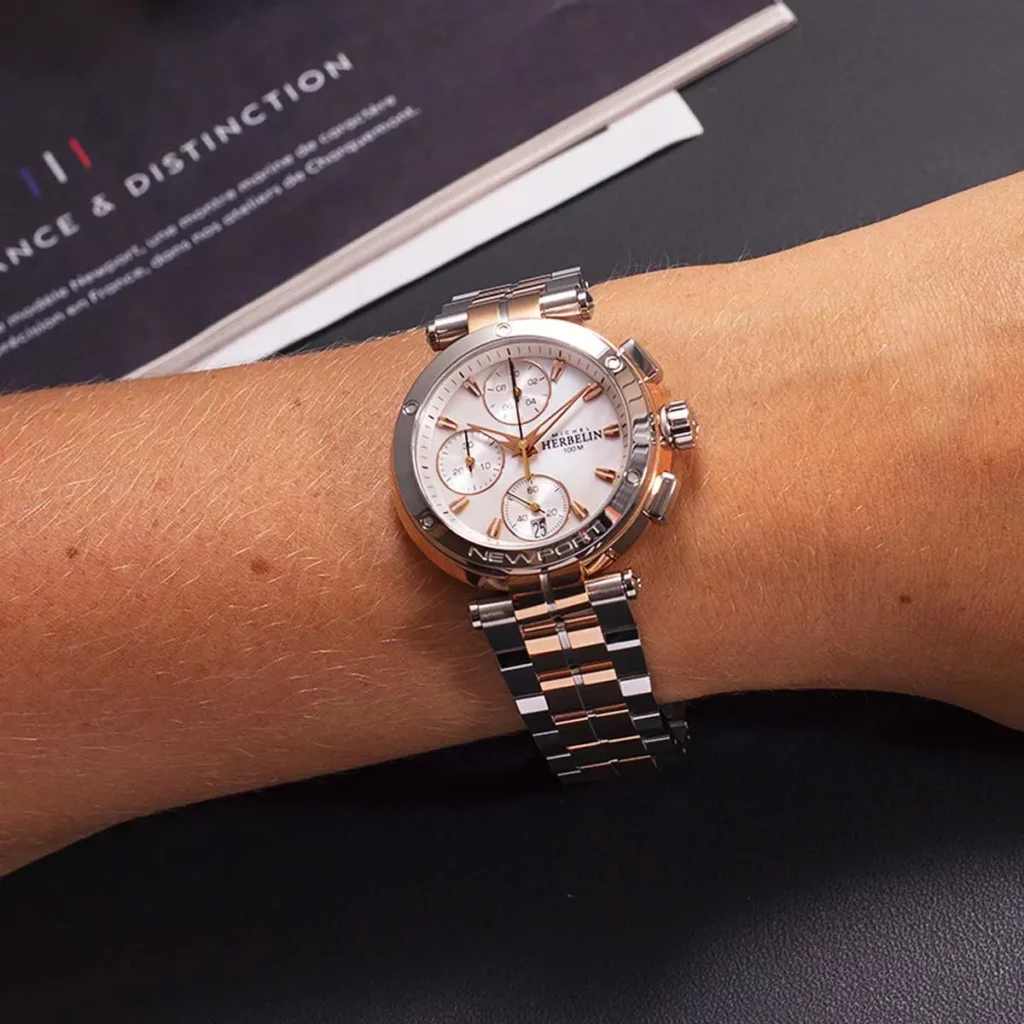montre herbelin bicolore acier pvd or rose modele femme elegant newport